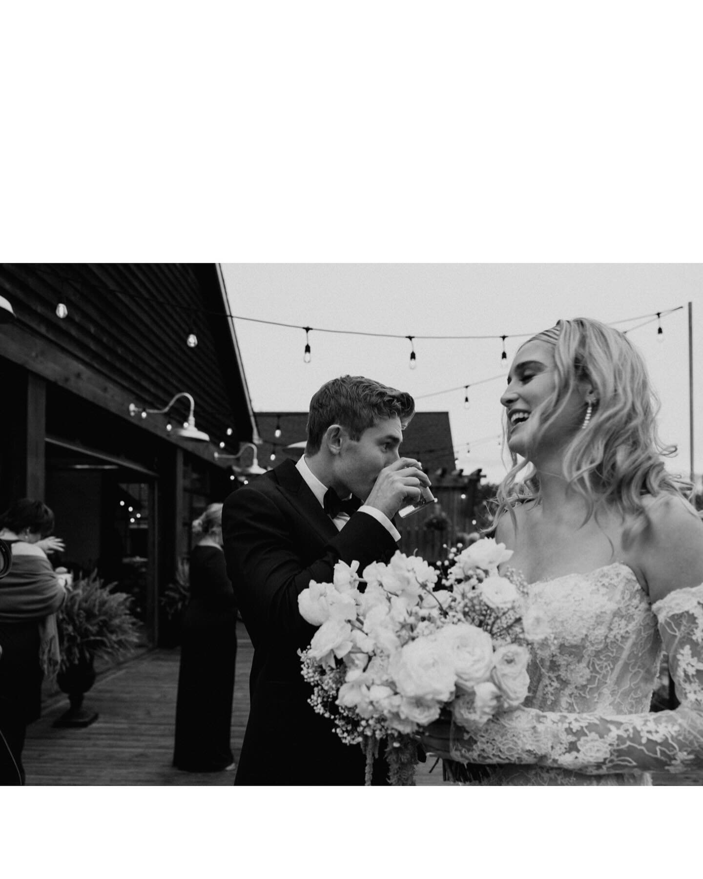 A little bit of Katie + Patrick in black and white 🤍🖤

#weddingday #detroitweddingphotographer #michiganwedding #candidweddingphotography #nearlywed #ruffledblog #thewed #togetherjournal #greenweddingshoes