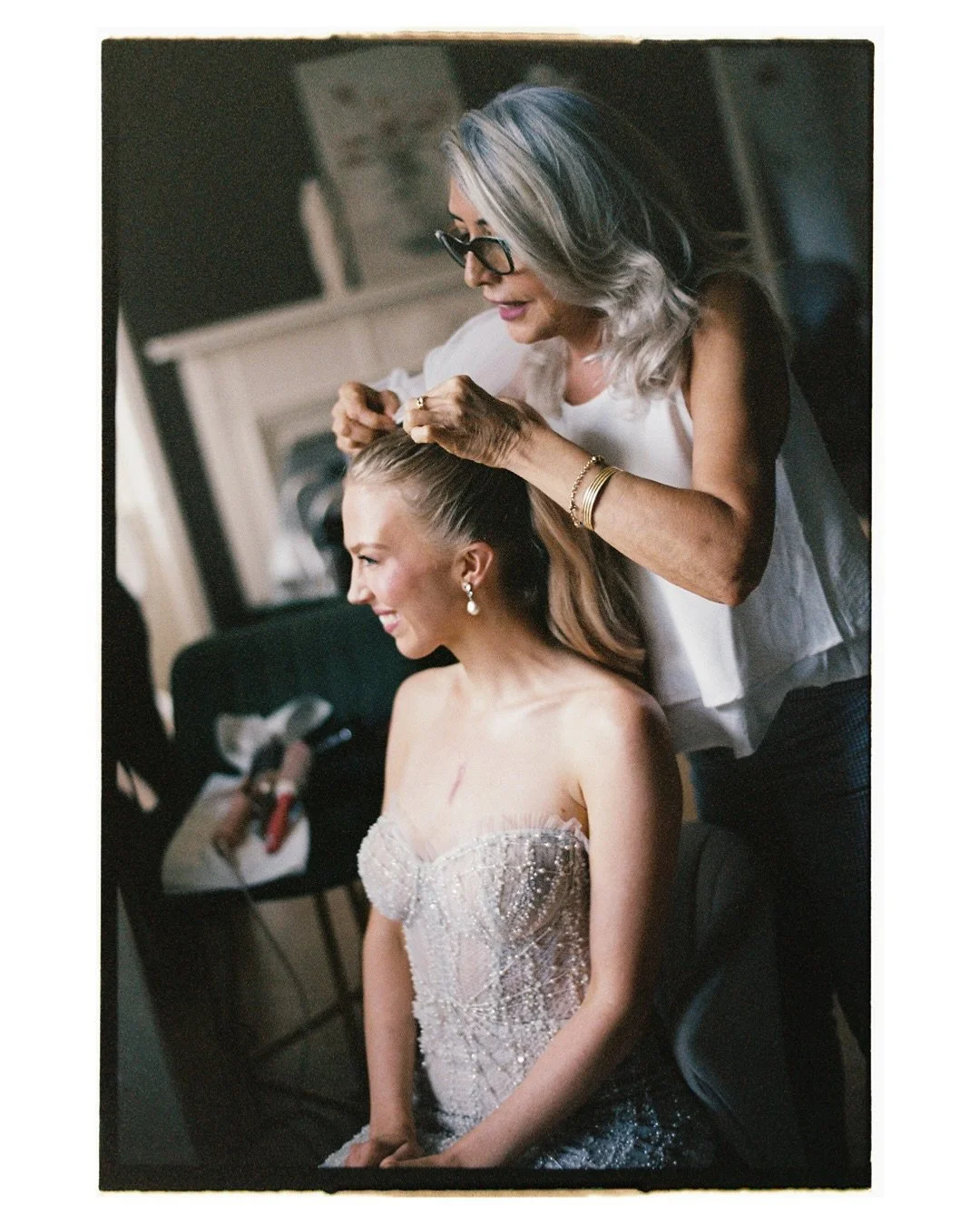 Bri + Arman&rsquo;s wedding day on some 35mm film 🎞️📸

#35mmfilm #filmweddingphotography #newyorkweddingphotographer #thewed #vogueweddings #detroitweddingphotographer #michiganweddingphotographer #californiawedding #topweddingphotographer #analogw