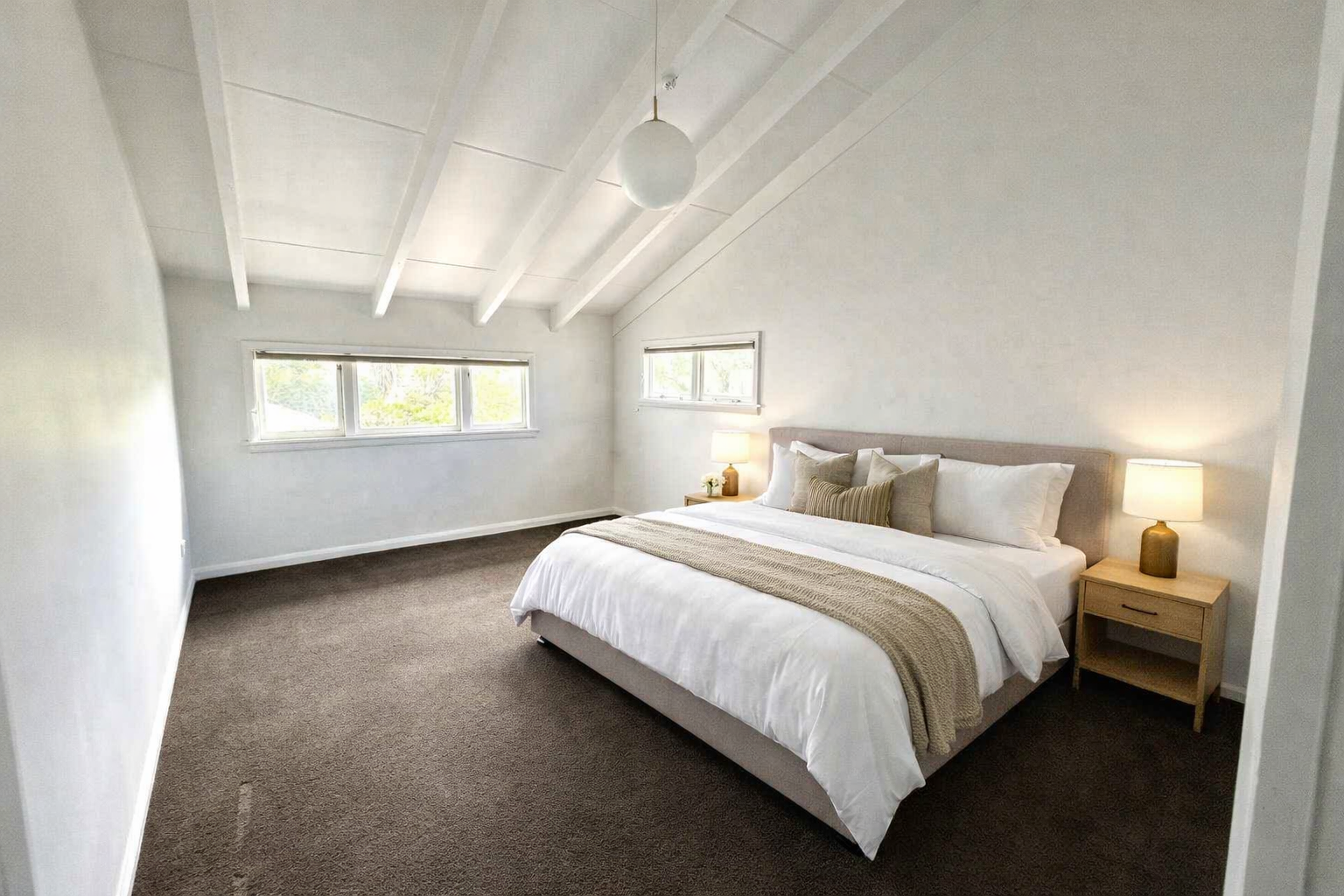 Large Masterbedroom with wardrobe