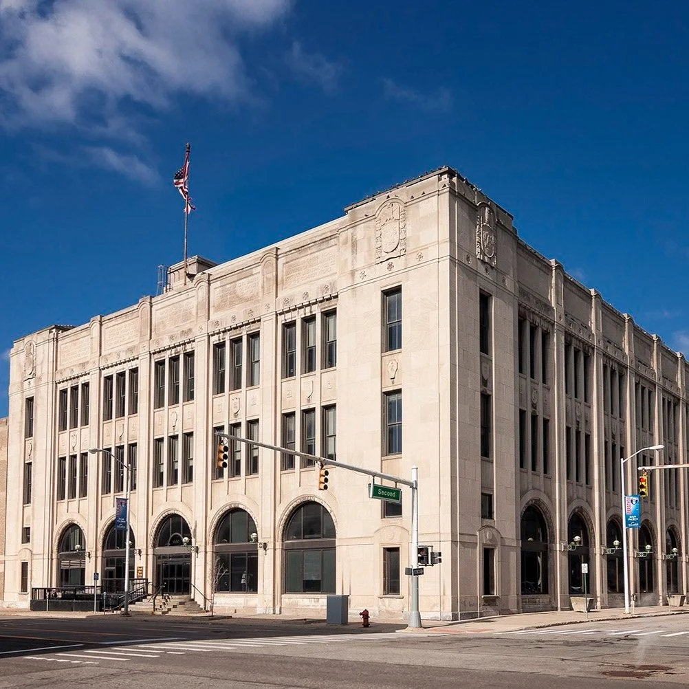 Detroit+News+Building+exterior+-02+-+mgs+-+med+%281%29.jpg