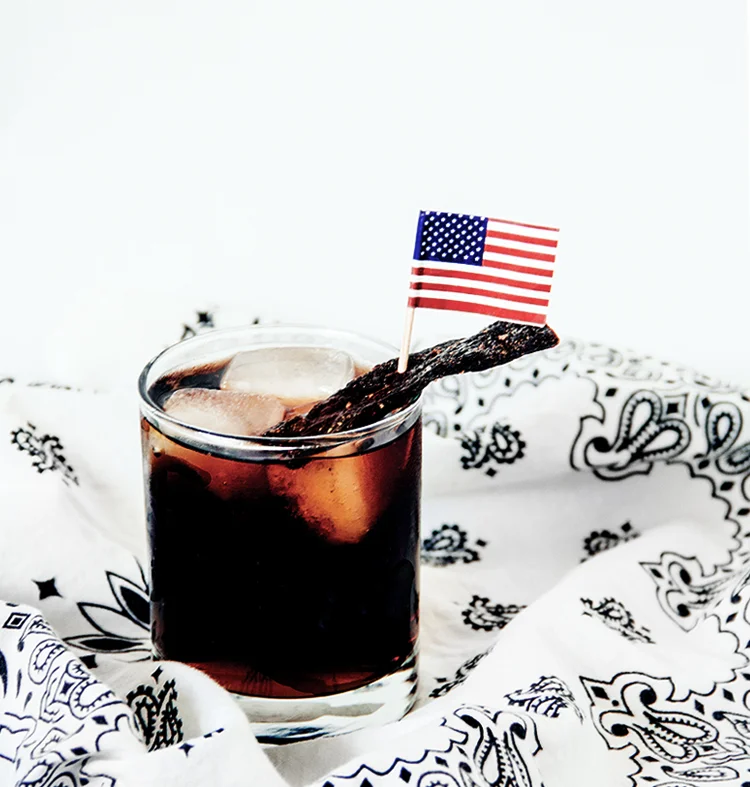 #HappyHourClub 16 / American Legion Classic: Rum + Coke