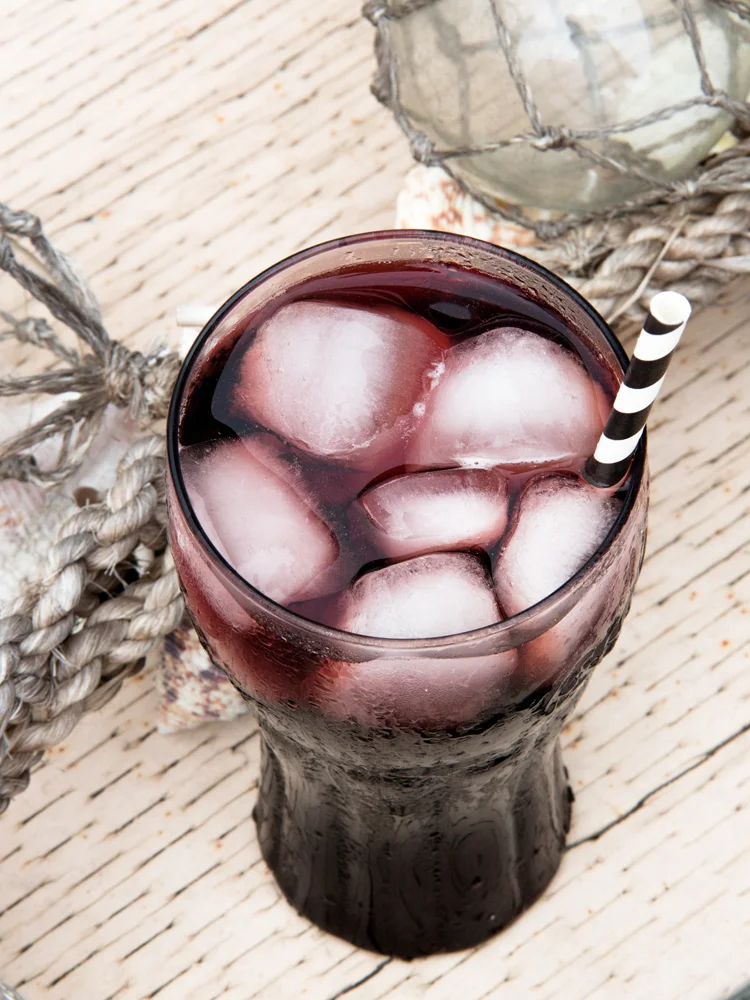 #HappyHourClub 23 / Cola Noir