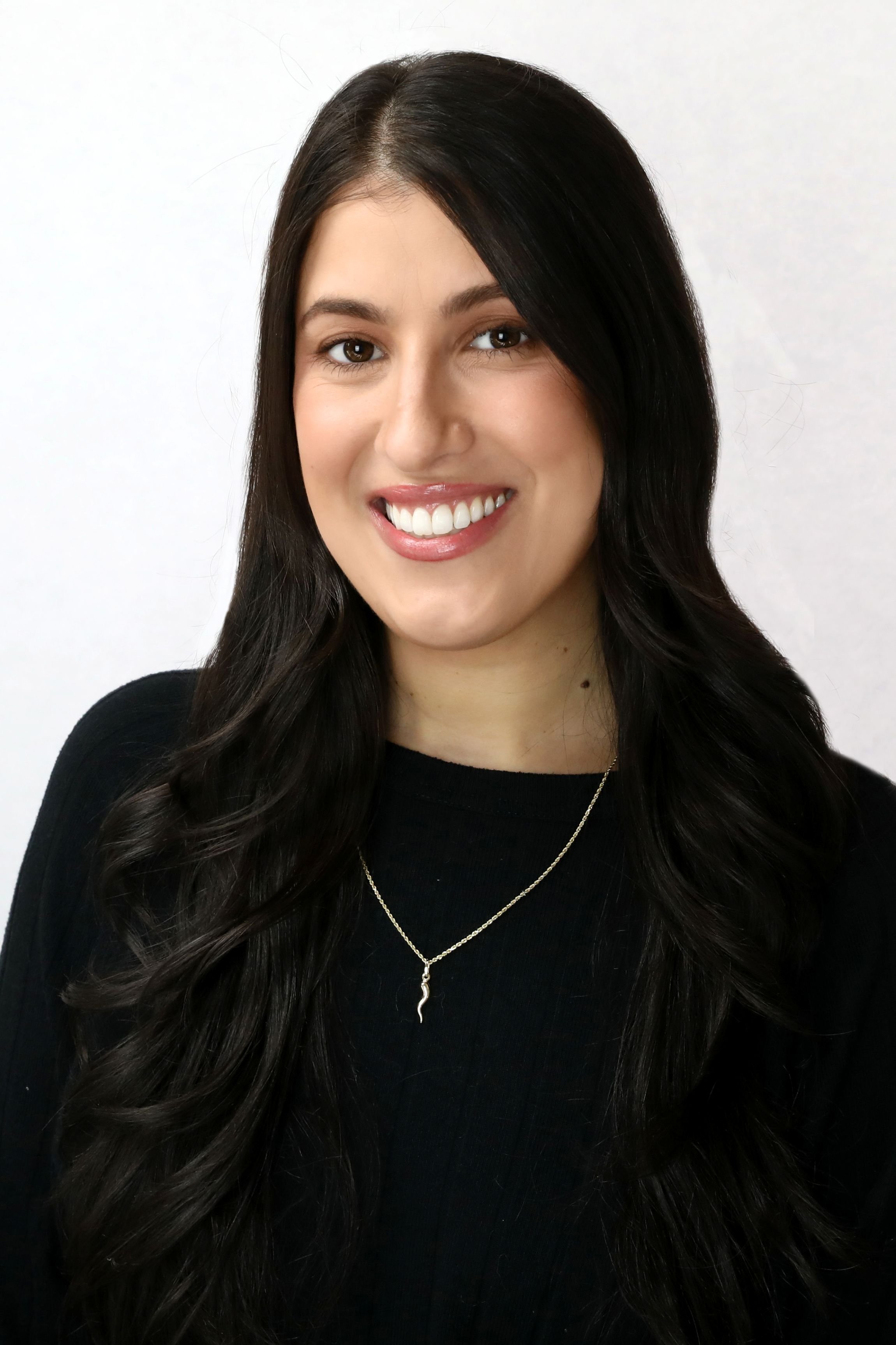 Emily Varanese - Advanced Signature Stylist