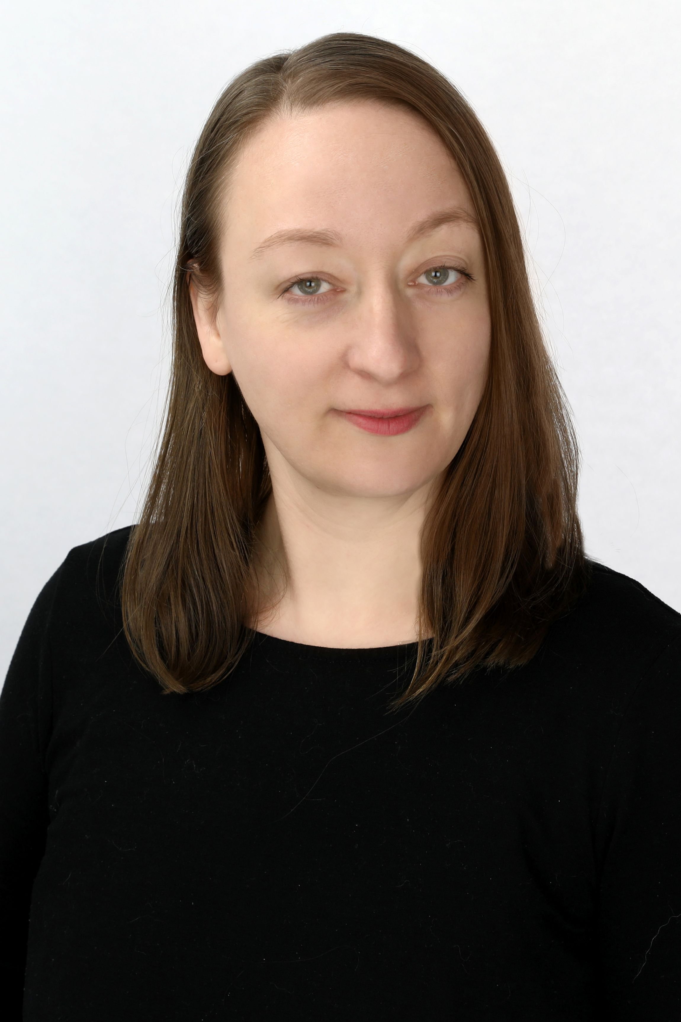 Lauren Vernon - Nail Technician