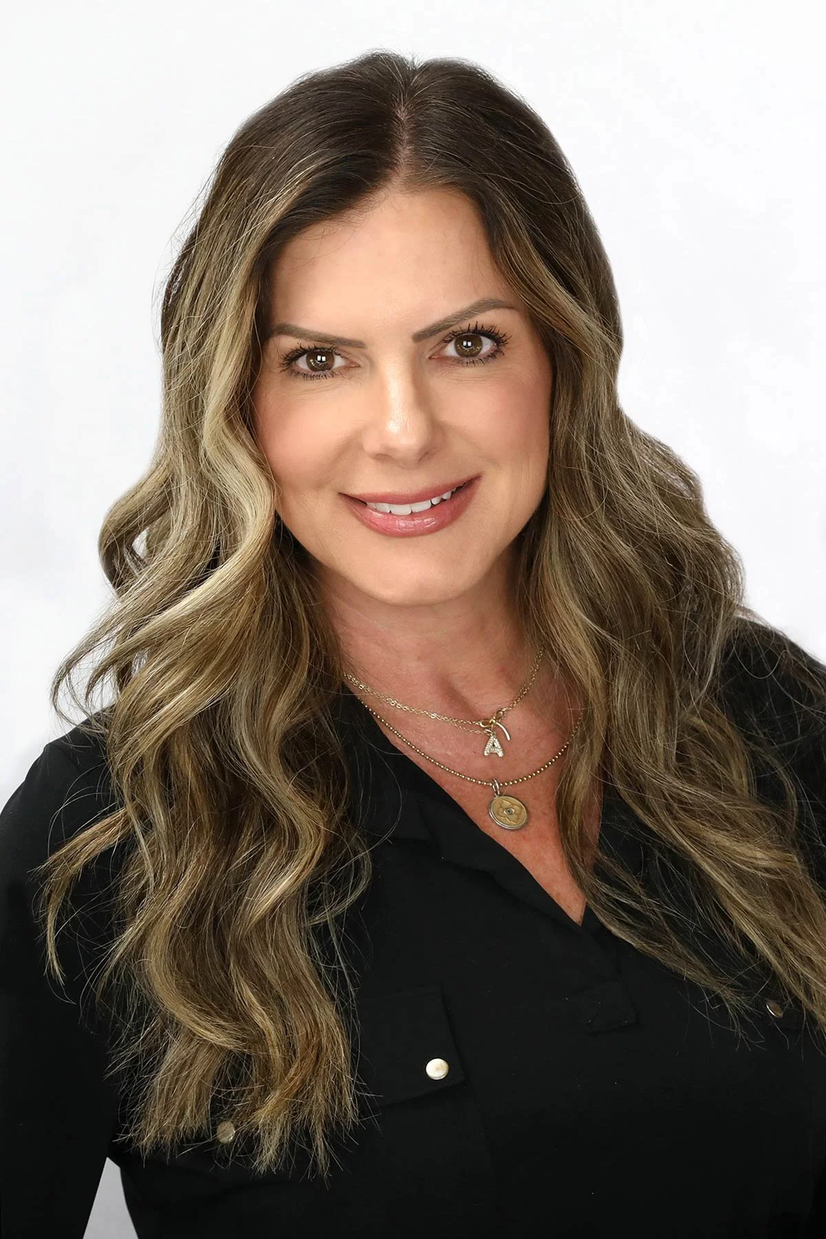 Angel Holloway - Signature Stylist