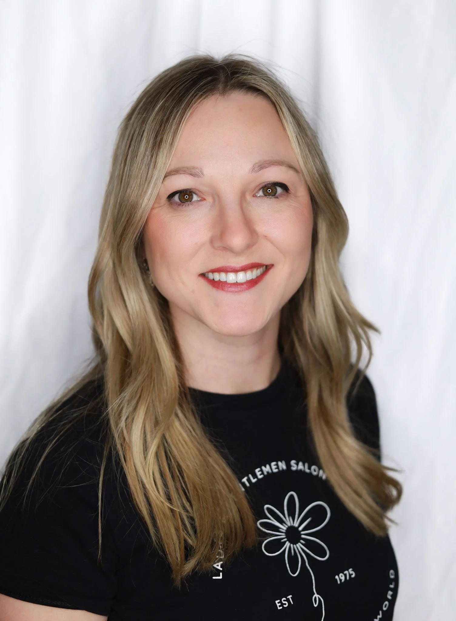 Jen Cirino - Signature Stylist