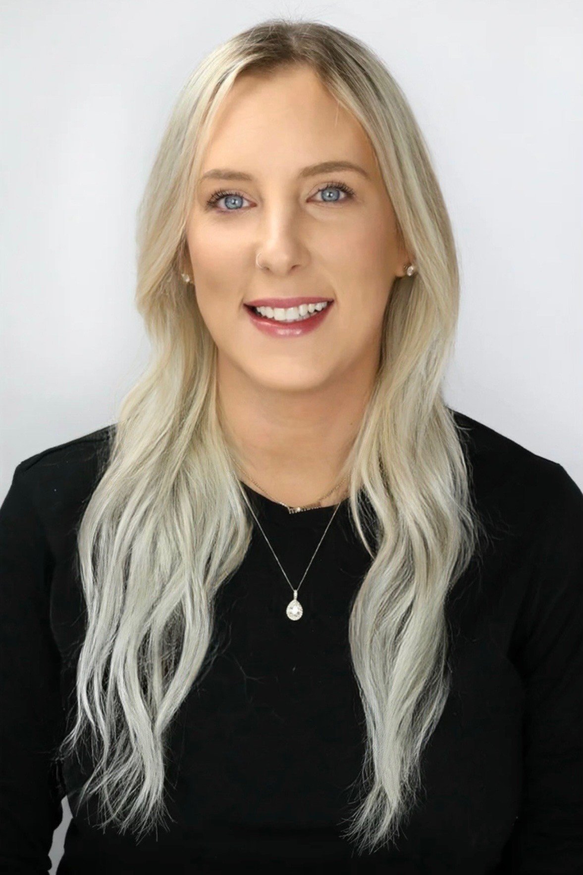 Jessica Parks - Advanced Stylist