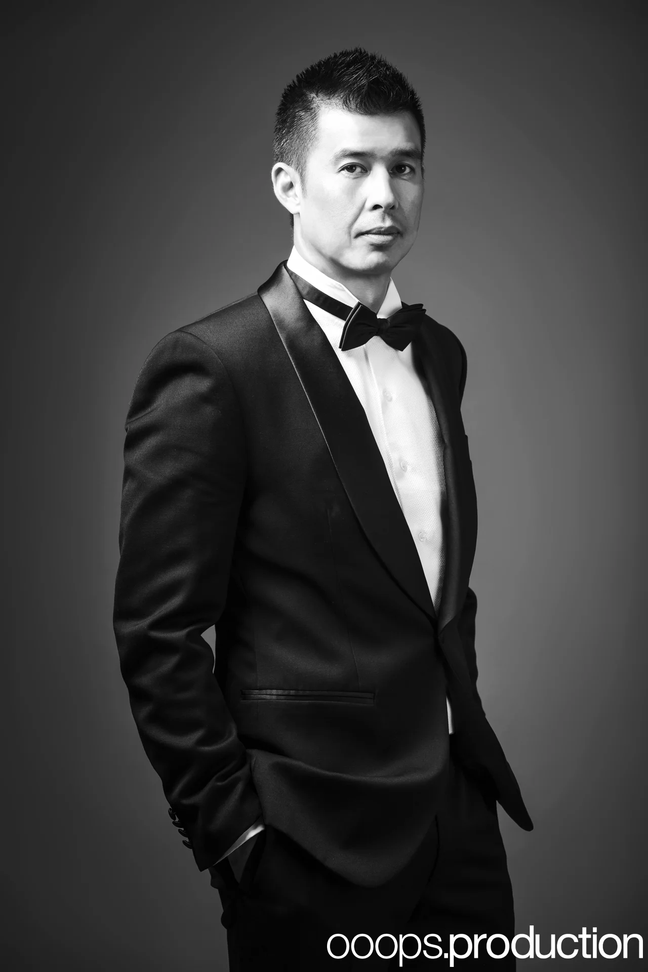 _R3C0923+BW.jpg