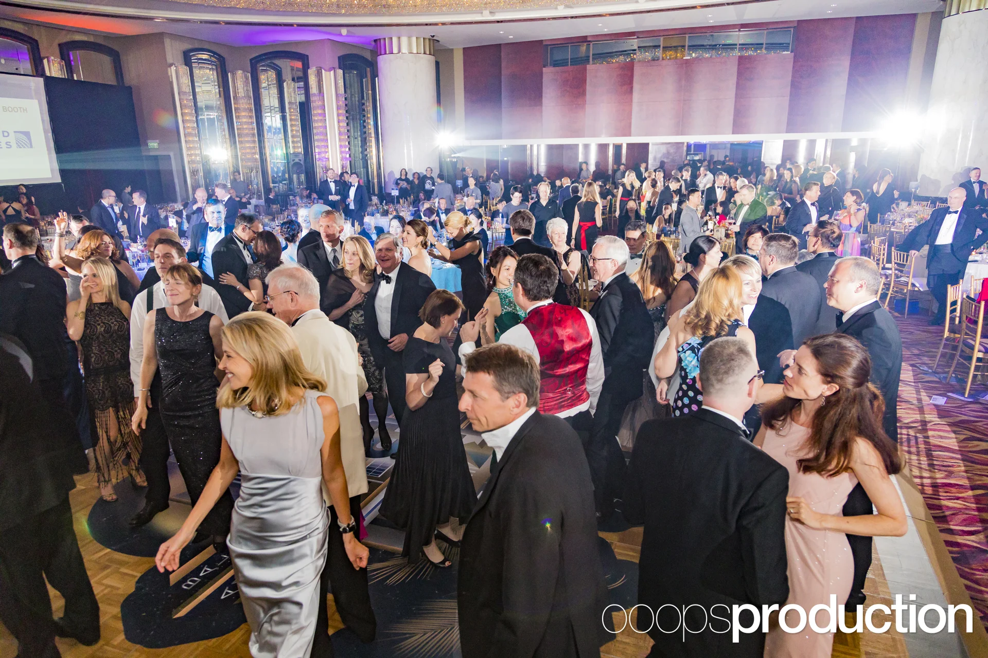 AmChamBall2017K0957.jpg