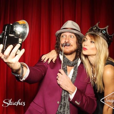 Snaptique.ca - Vintage booth resized (1 of 1).jpg