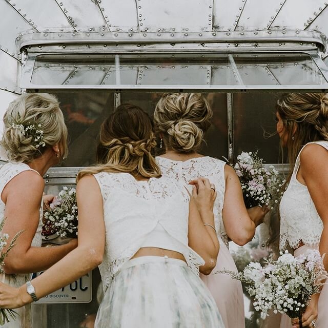 When you can&rsquo;t wait to be apart of the action! #airstreamphotobooth #photobooth #weddinginspiration #mobilephotobooth #chic #rusticdecor #love #squadgoals #bridalparty #bridalpartygoals