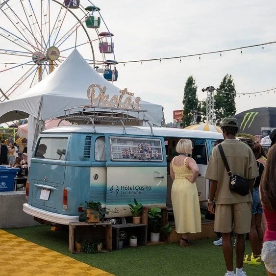 Our VW Bus Photo Booth, with a Branded Wrap and Branded UI Screens, made an appearance at @casinolacleamy for the Festival Parasol! Providing a unique and memorable photo opportunity for all guests.

#vwbusphotobooth #digitalscreens #evententertainme
