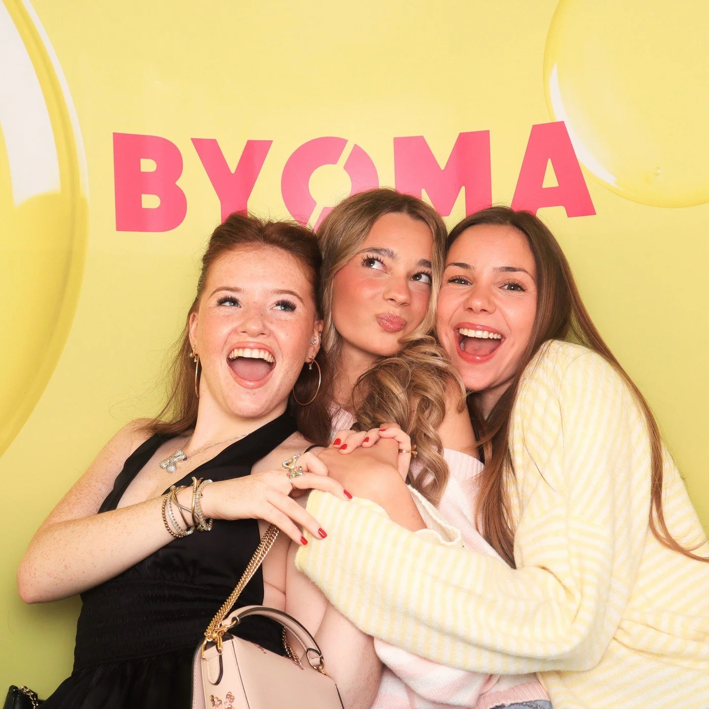 Behind the lens celebrating @byoma&rsquo;s launch at @sephoracanada!💄

Guests brought the energy, the poses, and the vibes to our Classic Photo Booth. Swipe to see the best moments from the night! ✨

#brandactivation #byoma #classicphotobooth #sepho