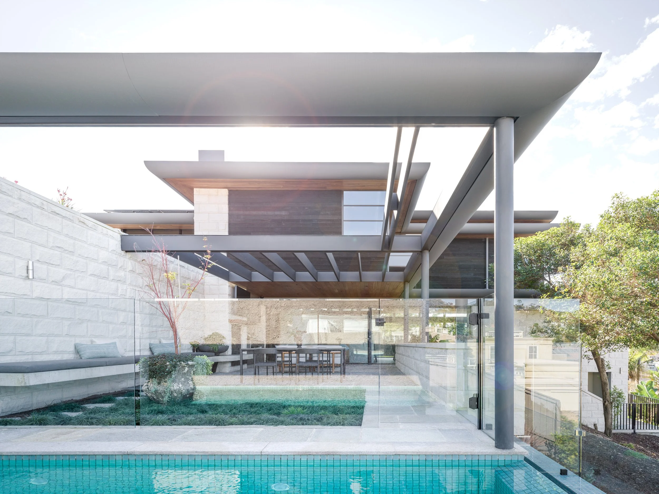 Newton Barda Tutus Rd 0105 HR.jpeg