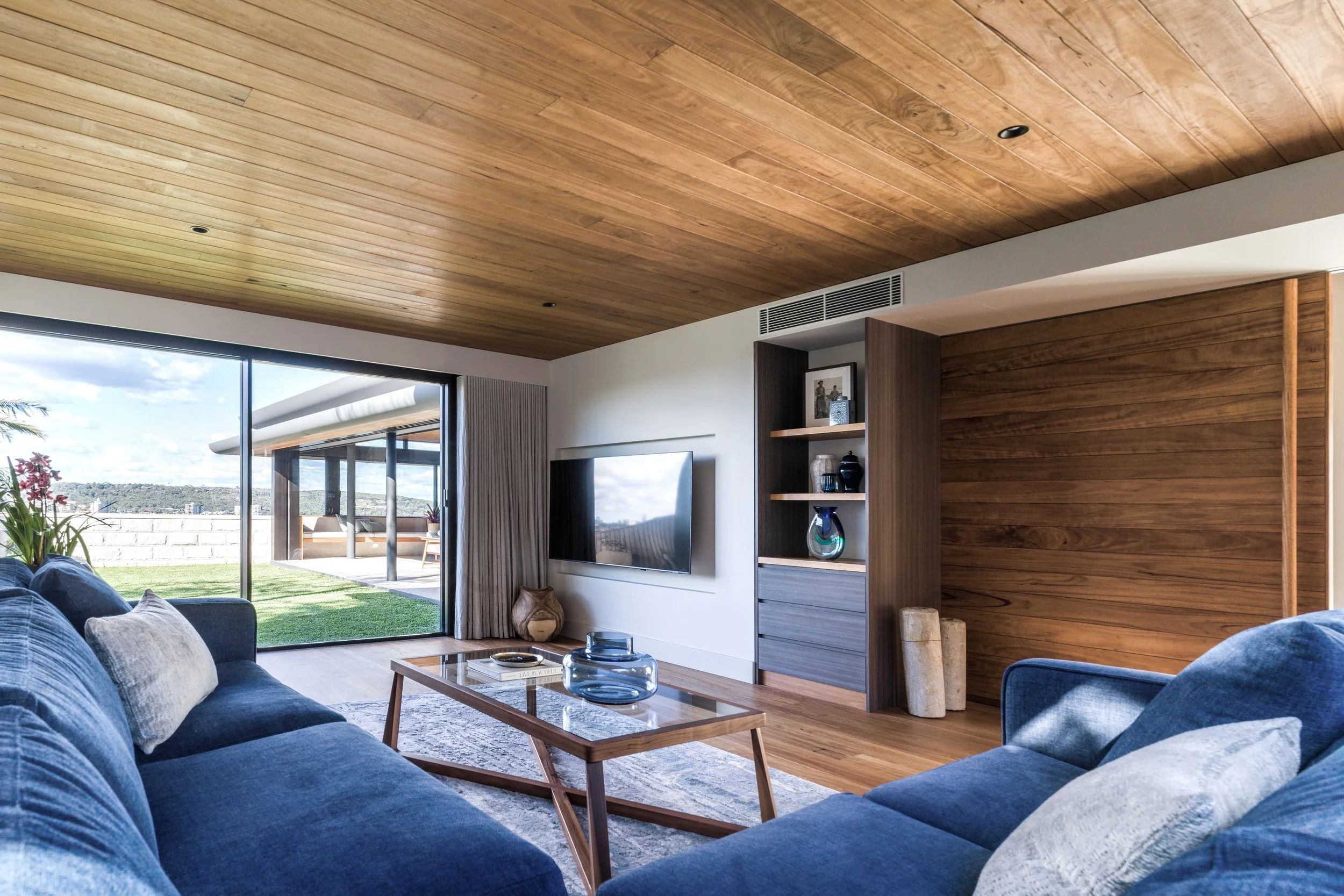 Newton Barda Tutus Rd 0197 HR.jpeg