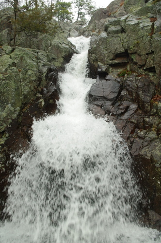 On the way back up I found the right rock to crawl on that afforded me this perspective.