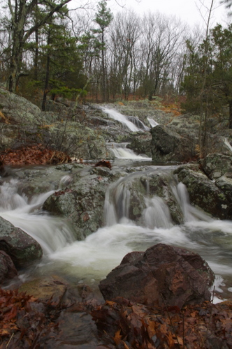 A gentle cascade above the large Mina Sauk falls