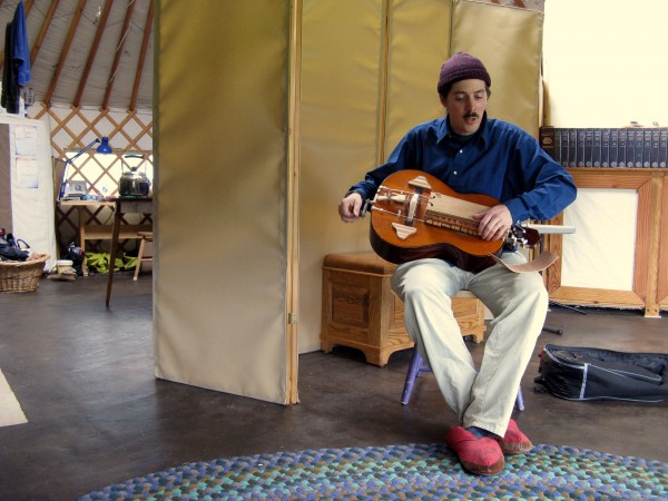 Shane plays the herty gerty for us, a homemade musical instrument