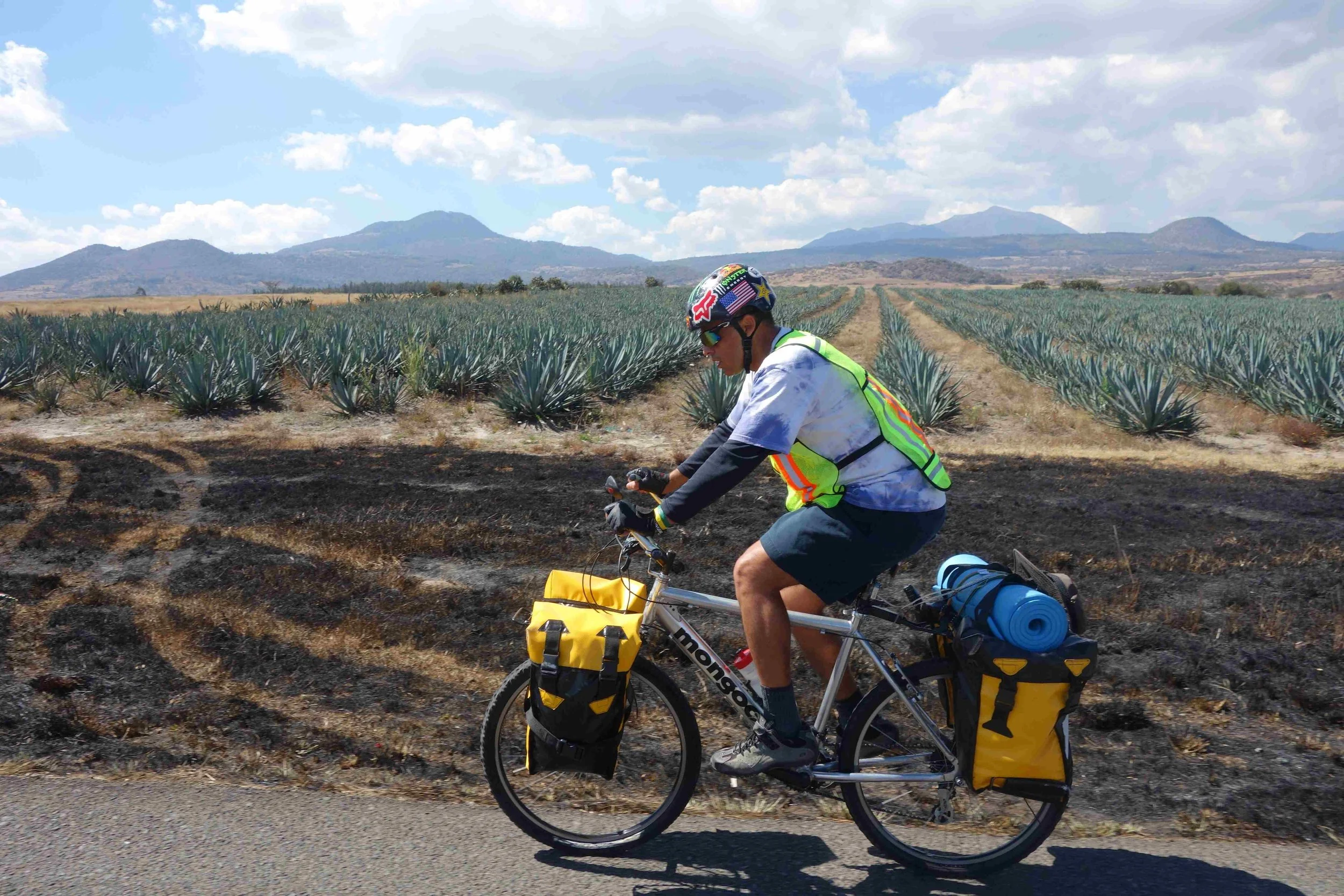 Jamie and Manuel bike with me to the overwintering grounds in Mexico.