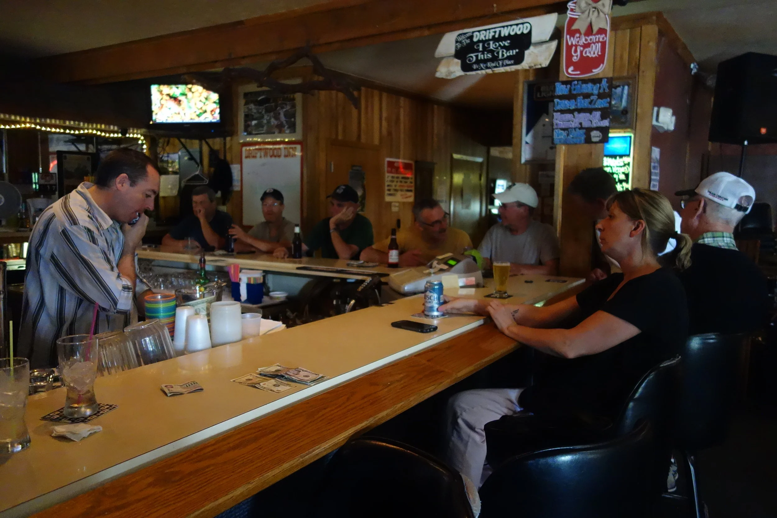 These folks welcomed me to Council Bluffs and sent me across the Missouri River with a full belly and some spending money! One of my favorite pauses of the trip.
