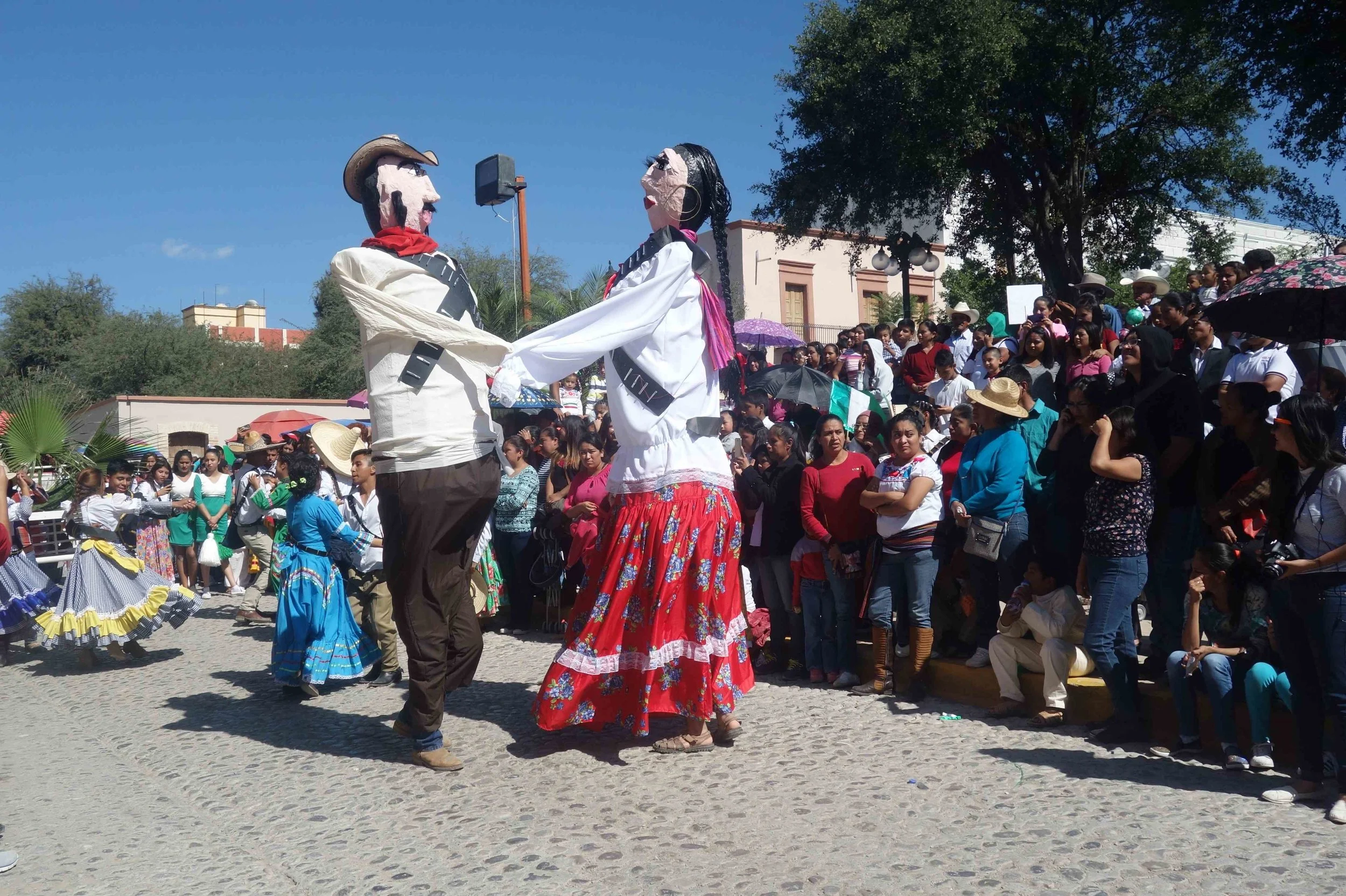 In Tula I met many amazing folks and got to cheer them on in a parade.
