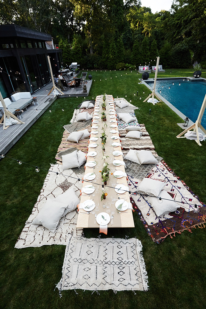 1. EYE SWOON'S MID SUMMER NIGHT'S DREAM: Throws , pillows and string lighting for al fresco perfection. Oh, and Kraft Paper Runners of course.