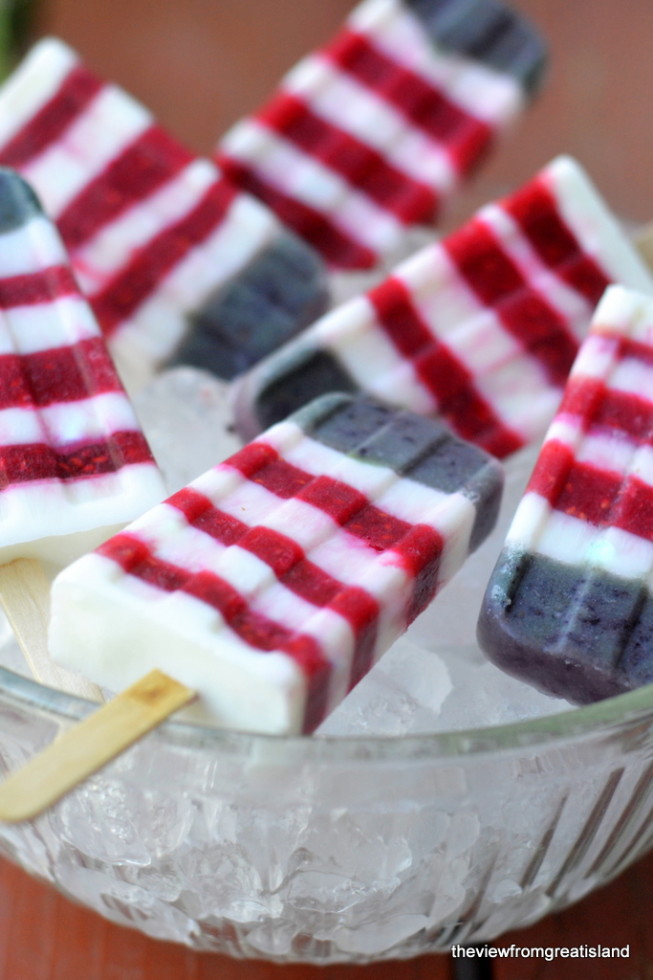 12 Ways to Celebrate the Red, White + Blue | 4th of July Party Ideas