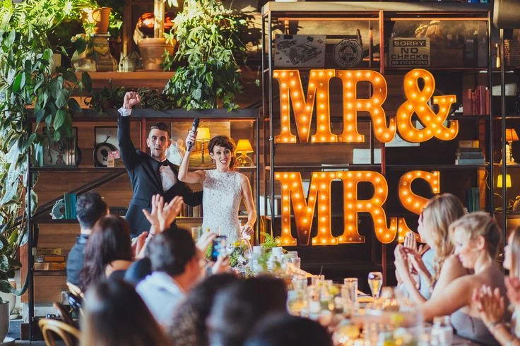  Photography:  Rad + In Love  via  Style Me Pretty  