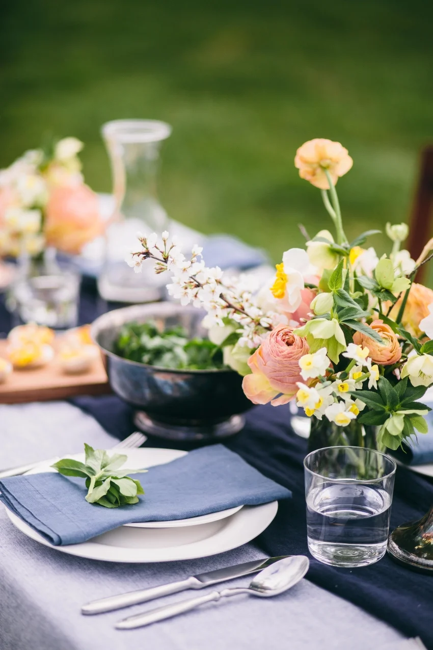  Photo:  Fashionable Hostess  