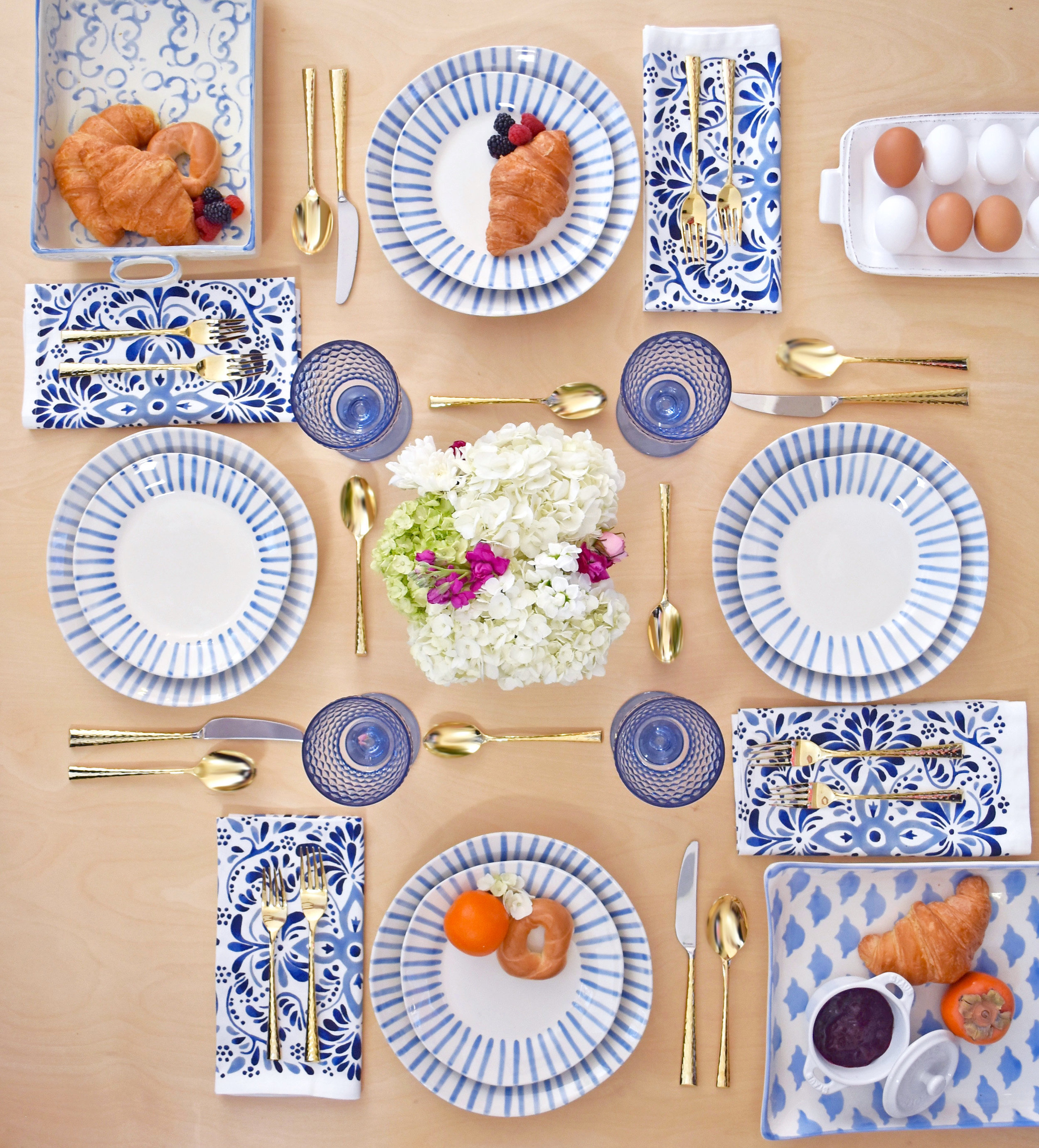 BLUE + WHITE; 2018 TABLETOP TRENDS — Table + Dine by Deborah Shearer