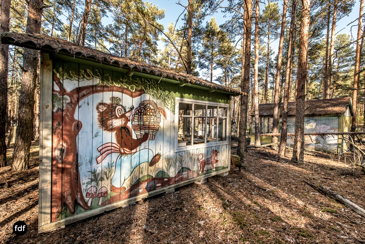 Tschernobyl-Chernobyl-Prypjat-Urbex-Lost-Place-Kinderferienlager-8.jpg