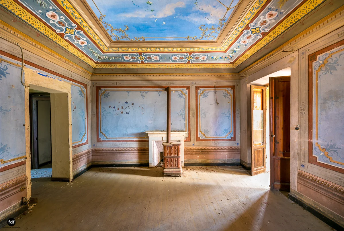 Oriental Gem-Herrenhaus-Lost Place-Italien-17.JPG