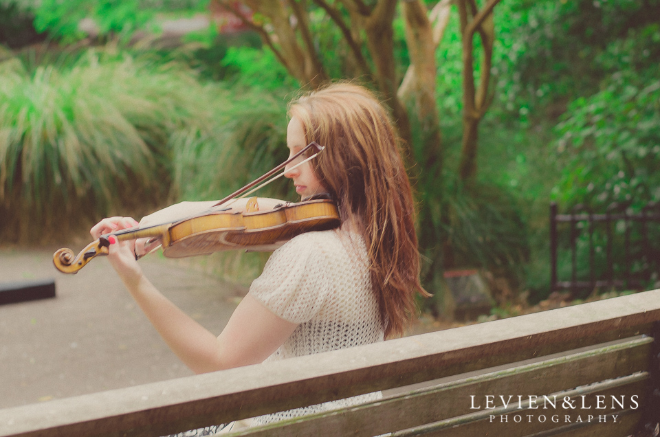 Girl with violin {Auckland NZ portrait photographer}