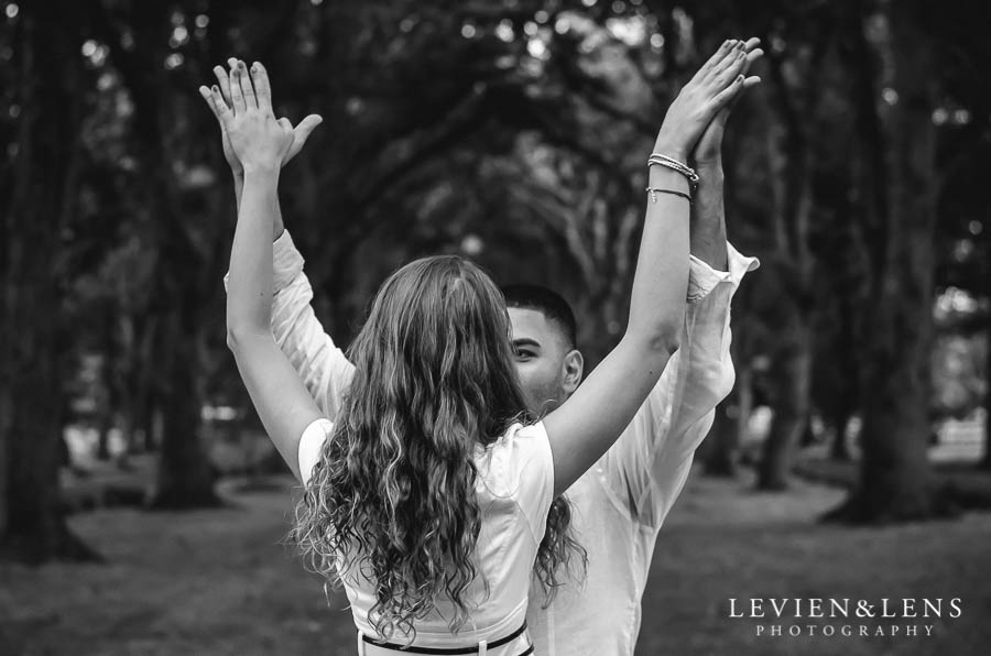 Cornwall park stunning couples love story {Auckland engagement-wedding photographer}