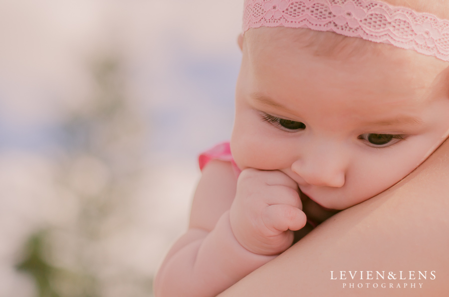 5 month Baby-girl pictures {Auckland-Hamilton newborn lifestyle photography}