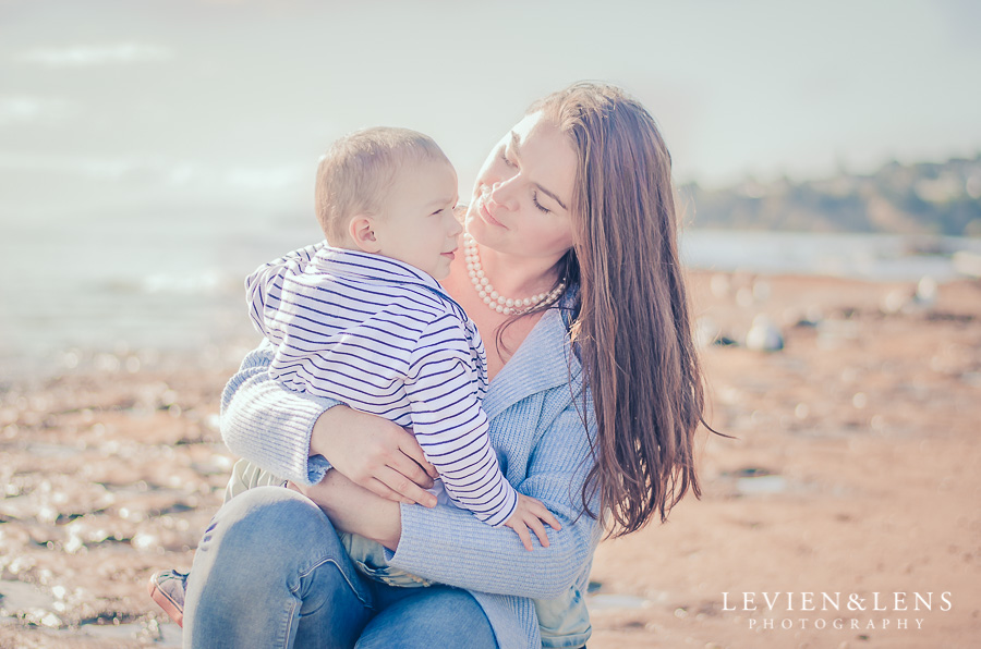 Mama and me Mission Bay beach photography session {Auckland Family Photographer}