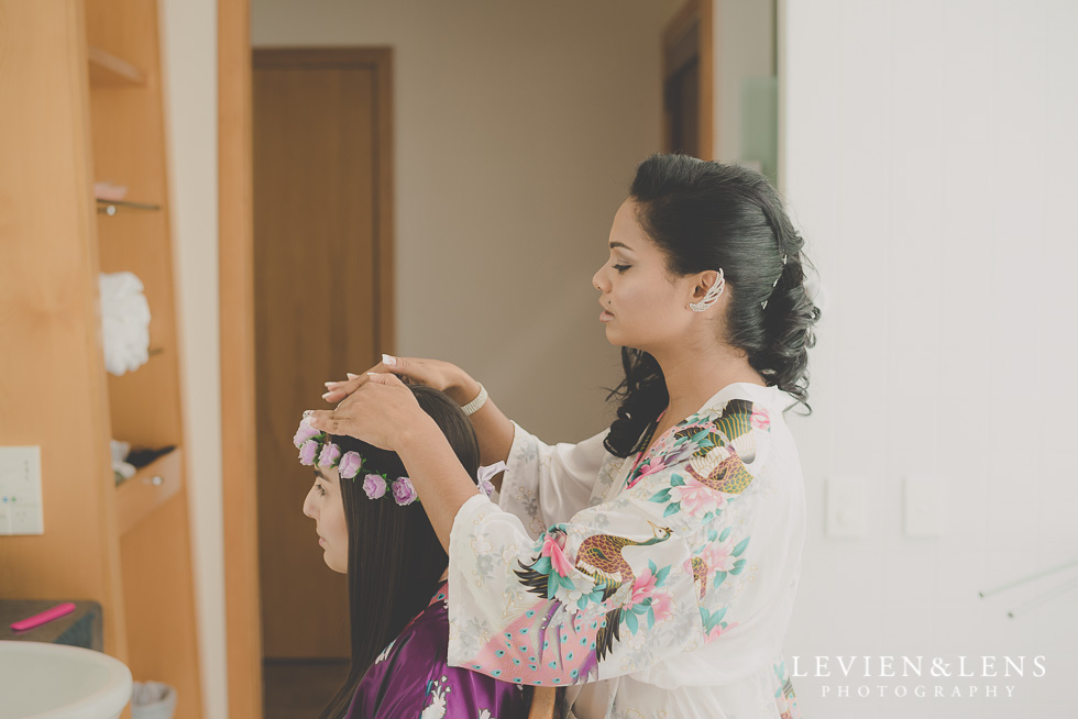 bride with bridesmaids {Auckland-Waikato wedding photographer}