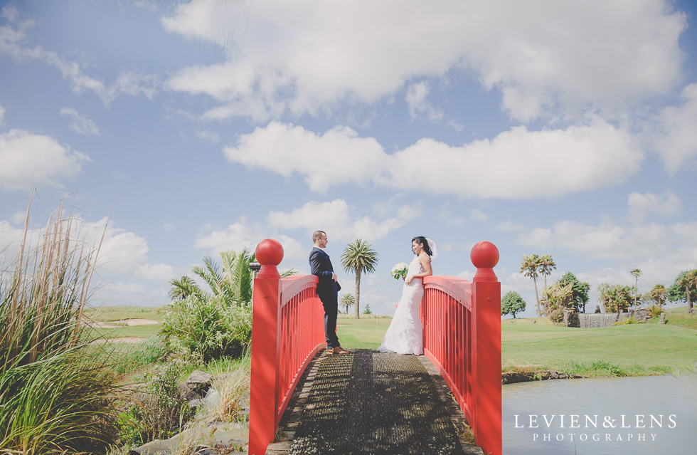 bride groom red bridge Formosa Golf Resort {Auckland wedding-engagement-couples photographer}