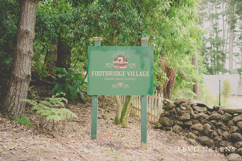 Footbridge Lodge Wedding {Auckland-Bombay couples photographer}