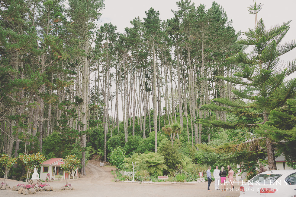 Footbridge Lodge Wedding {Auckland-Bombay couples photographer}