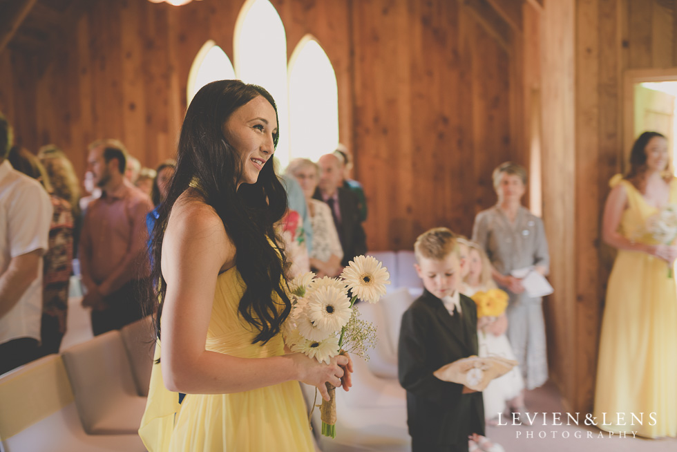 Footbridge Lodge Wedding Ceremony {Auckland-Bombay couples photographer}