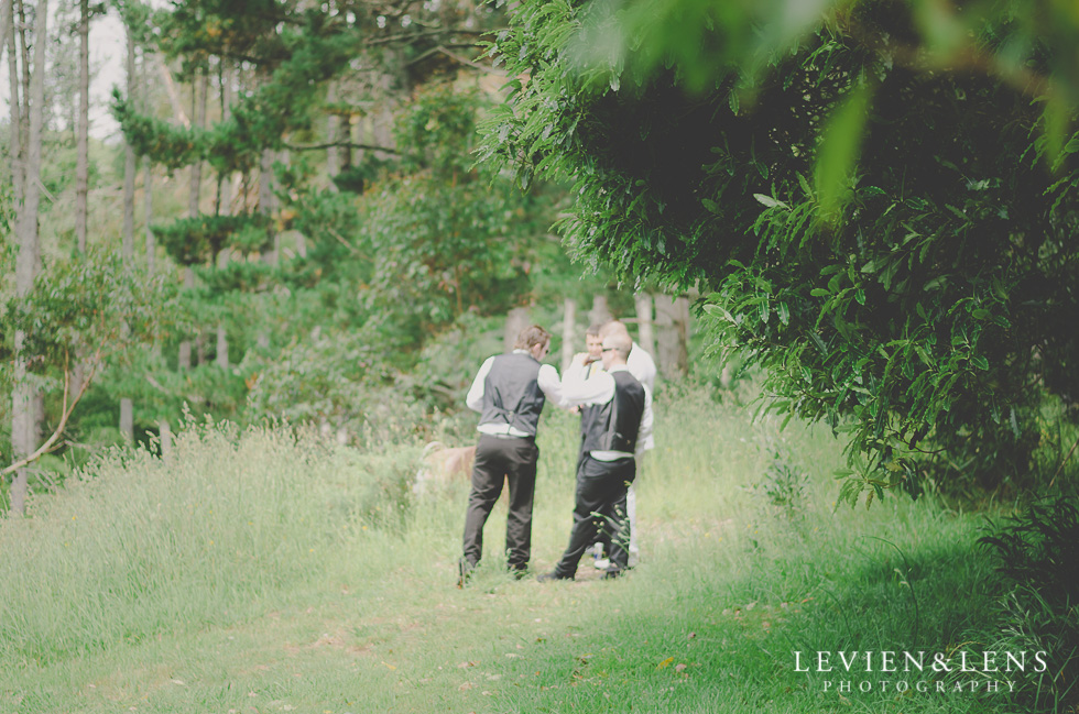 Footbridge Lodge Wedding {Auckland-Bombay couples photographer}