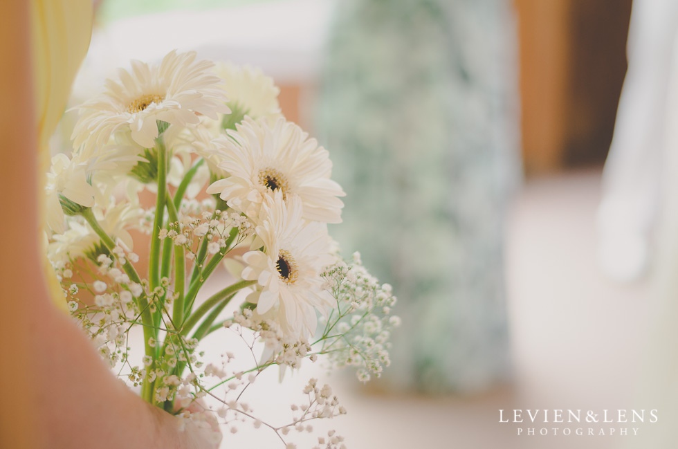 Footbridge Lodge Wedding Ceremony {Auckland-Bombay couples photographer}