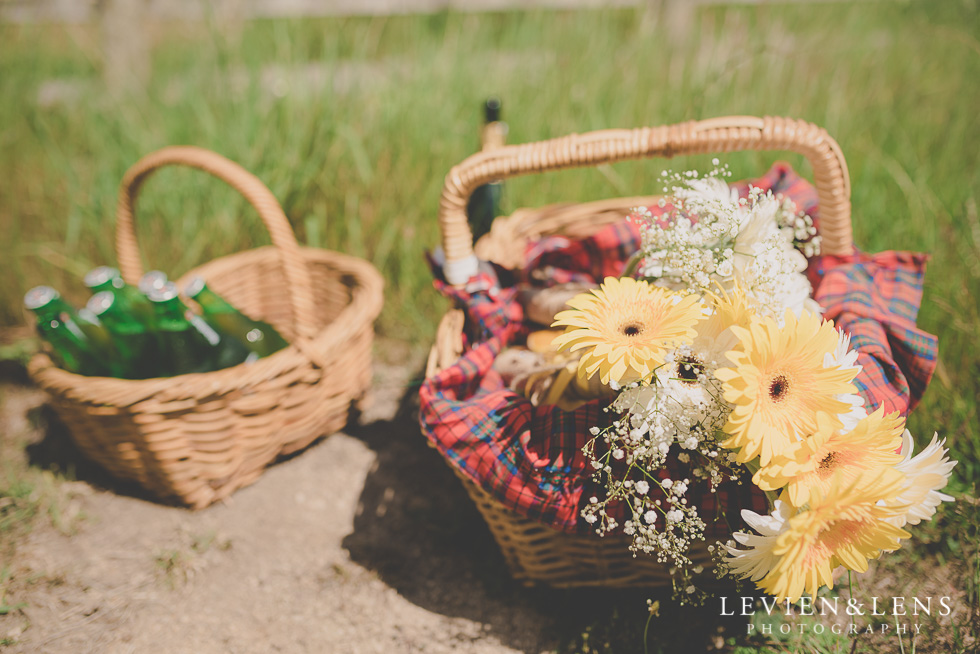 Bride and Groom location photo shoot {Auckland wedding-engagement-couples photographer}