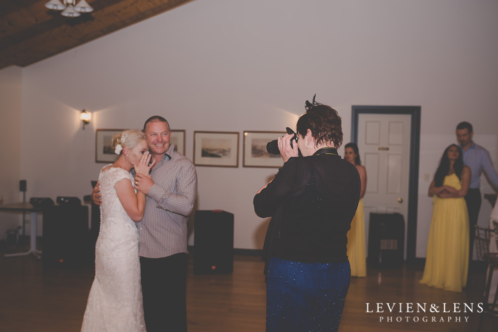 taking pictures reception {Auckland-Hamilton wedding photographer}