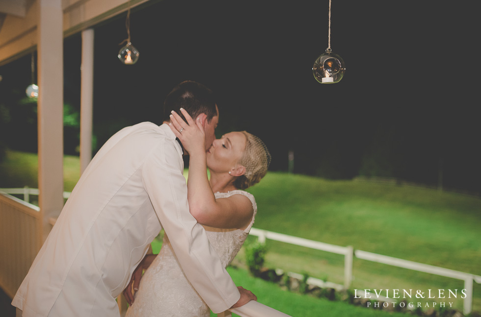 bride and groom kiss reception {Auckland-Hamilton wedding photographer}