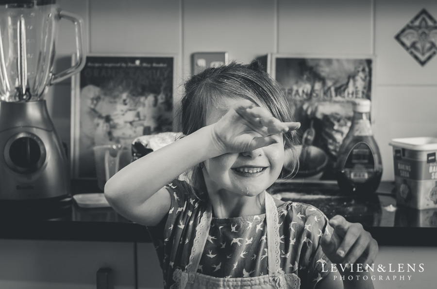 girl baking session {Auckland-Hamilton lifestyle family-baby-kids photographer}