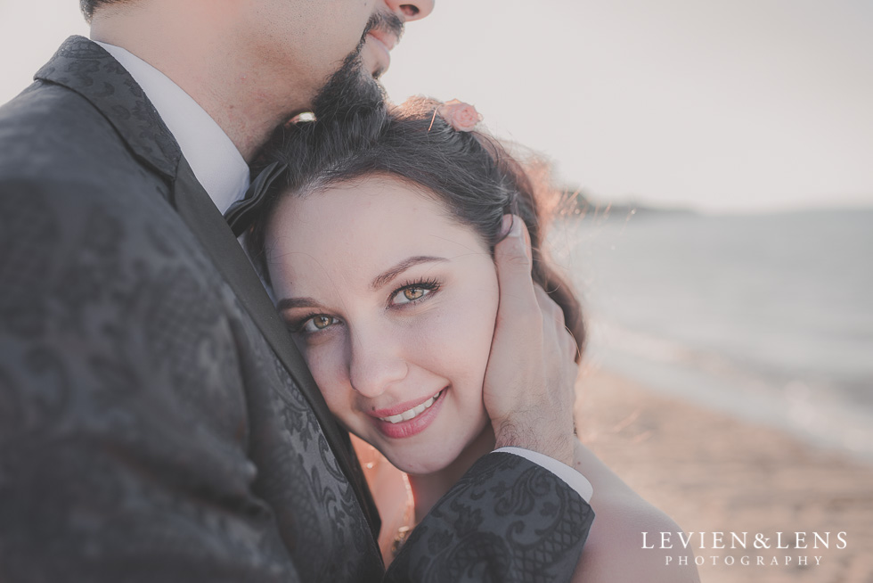 bride St Heliers beach {Auckland-Hamilton-Tauranga wedding photographer}