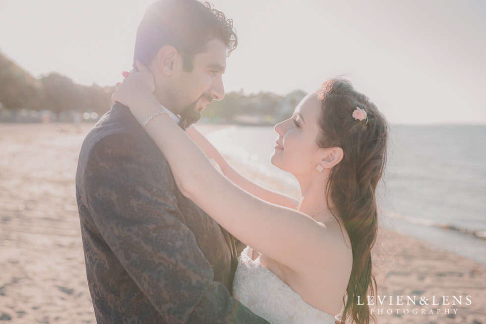 couples beach photo shoot St Heliers beach {Auckland-Hamilton-Tauranga wedding photographer}