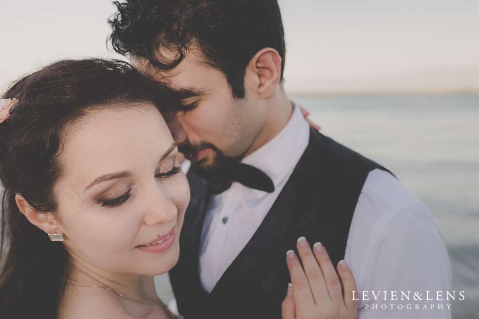 tender moments bride and groom St Heliers beach {Auckland-Hamilton-Tauranga wedding photographer}